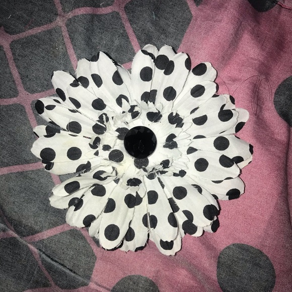 Accessories White Flower With Black Polka Dots Hair Clip Poshmark